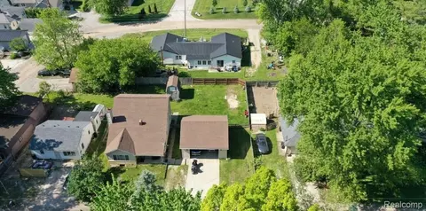 View/Area - 7166 Alpine Dr, Argentine, MI 48451 photo 5 of 9