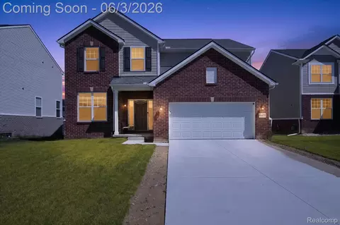 58676 Losino Dr, Lyon, MI 48178