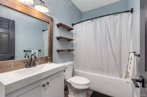 Bath - 3099 Fruit St, Clay, MI 48001 photo 2 of 3