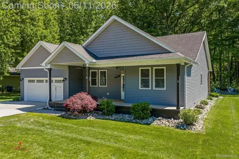 Exterior - 3099 Fruit St, Clay, MI 48001 photo 3 of 7