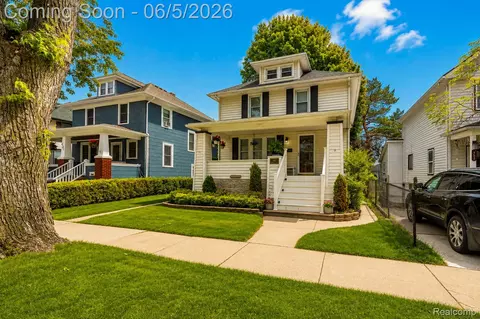 447 Maple St, Wyandotte, MI 48192