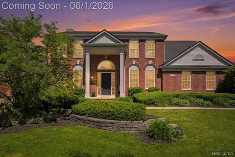 48606 Greenwich Cir, Canton, MI 48188