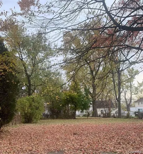000 W Hayes Ave, Hazel Park, MI 48030