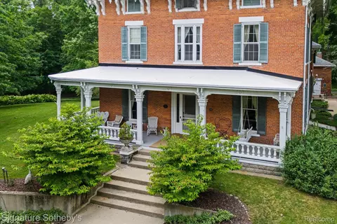 Exterior - 410 N Eagle St, Marshall, MI 49068 photo 10 of 17