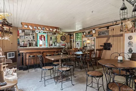 Dining - 410 N Eagle St, Marshall, MI 49068 photo 6 of 8