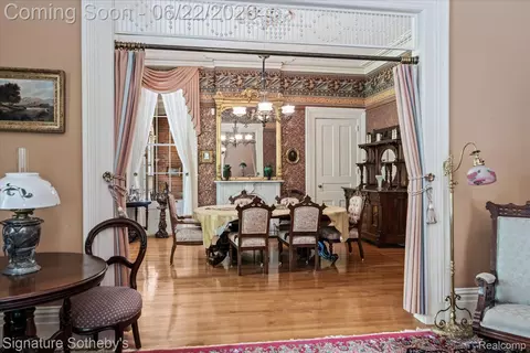 Dining - 410 N Eagle St, Marshall, MI 49068 photo 5 of 8