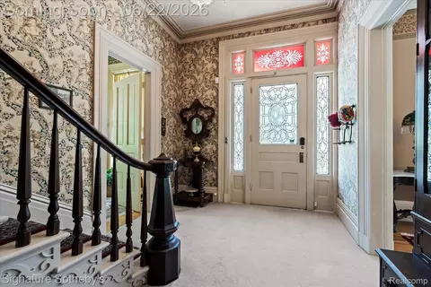 Entry Way - 410 N Eagle St, Marshall, MI 49068 photo 1 of 6