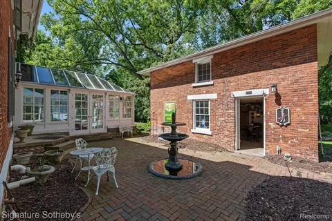 Exterior - 410 N Eagle St, Marshall, MI 49068 photo 8 of 17