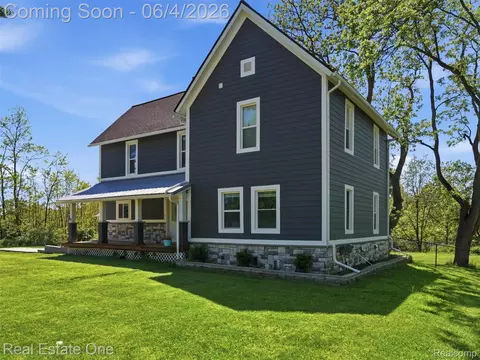 879 N Hacker Rd, Oceola, MI 48843