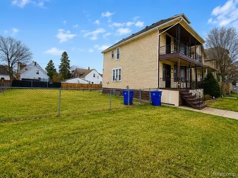 2400 Danforth St, Hamtramck, MI 48212 photo 3