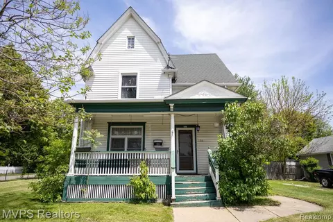 126 Clinton St, Mount Clemens, MI 48043