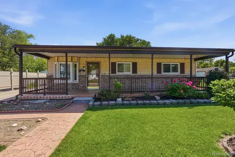 24254 Eleanor Ave, Warren, MI 48089