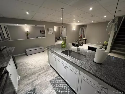 9095 Rotondo Dr, Howell, MI 48855