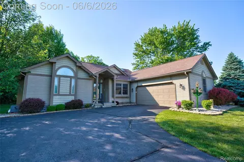 3433 Pinemeadow Ct, Richfield, MI 48423