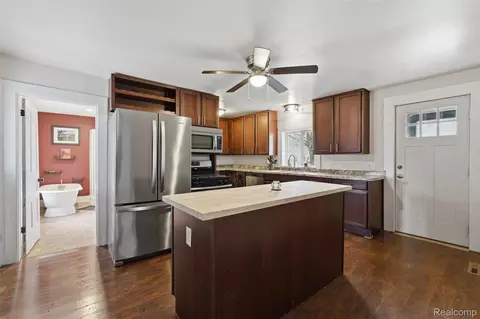 Kitchen - 502 E Logan St, Tecumseh, MI 49286 photo 2 of 5