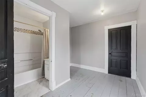 Bedroom - 502 E Logan St, Tecumseh, MI 49286 photo 3 of 7