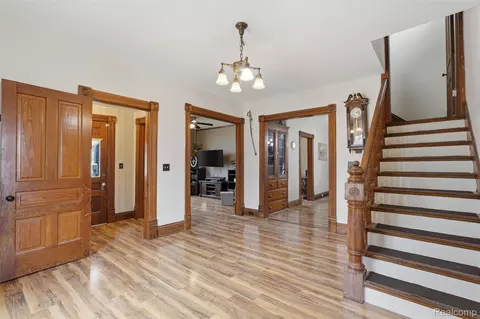 Entry Way - 502 E Logan St, Tecumseh, MI 49286 photo 2 of 2