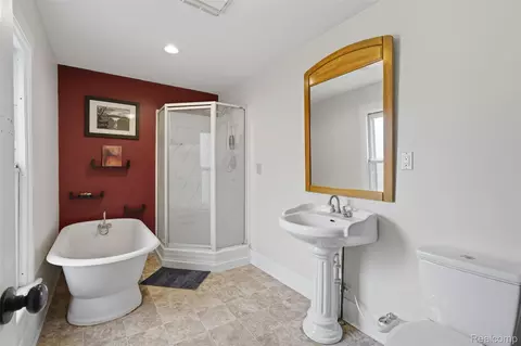 Bath - 502 E Logan St, Tecumseh, MI 49286 photo 1 of 2