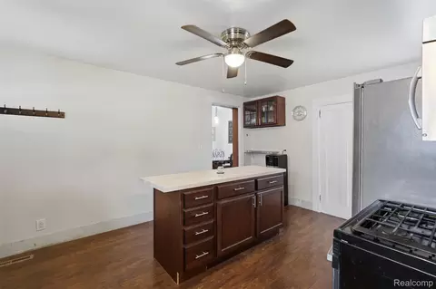 Kitchen - 502 E Logan St, Tecumseh, MI 49286 photo 5 of 5