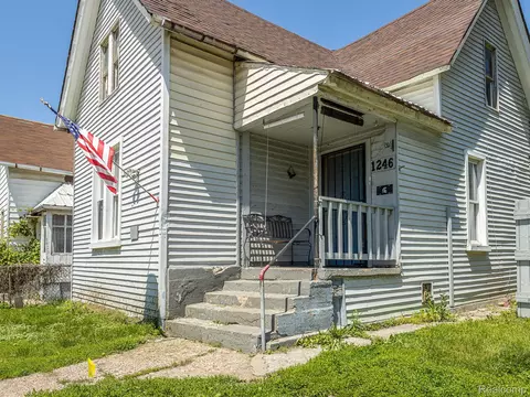 1246 Junction St, Detroit, MI 48209