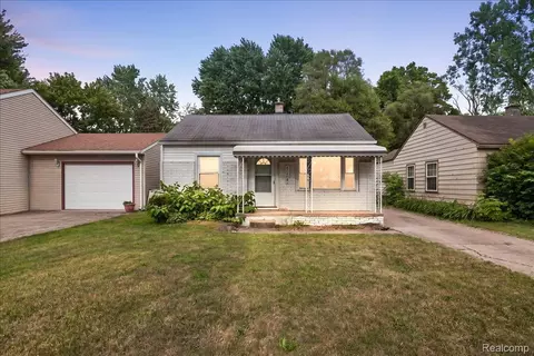 21212 Rensselaer St, Farmington Hills, MI 48336