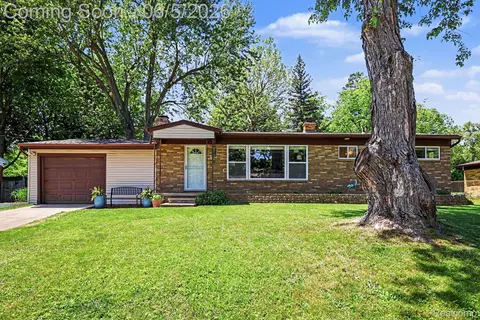 5603 Hallendale Rd, Meridian, MI 48840