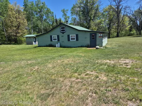 11425 Cherry Trl, Lovells, MI 49738