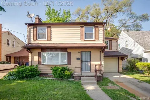2952 Clement St, Flint, MI 48504