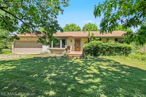 2647 Curdy Rd, Oceola, MI 48855