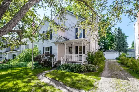 1459 W Cohoctah Rd, Cohoctah, MI 48816