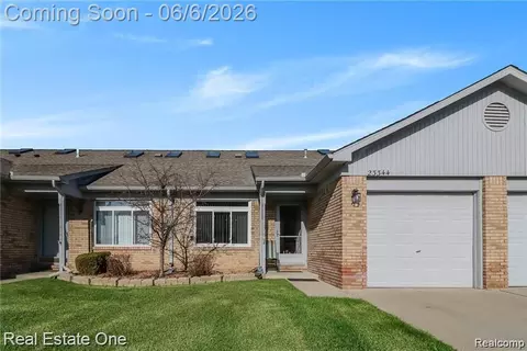 23344 Bunte Ct #43, Brownstown, MI 48183