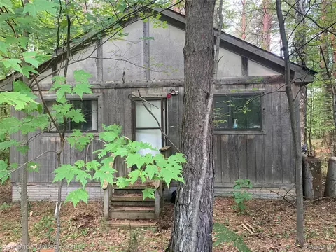 1571 E Quick Rd, Hawes, MI 48742