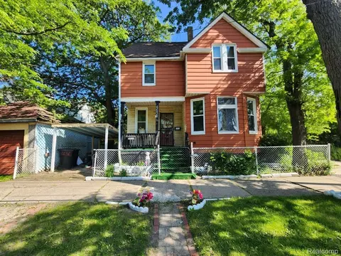 6638 Sylvester St, Detroit, MI 48207