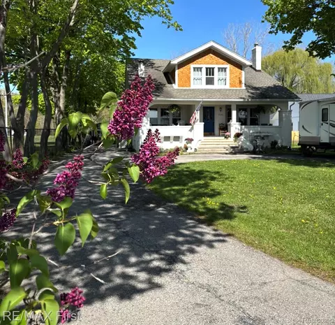 Exterior - 9280 River Rd, Clay, MI 48001 photo 6 of 7
