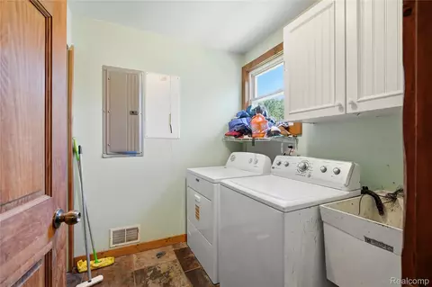 Other - 11583 Cape Cod St, Taylor, MI 48180 photo 12 of 12