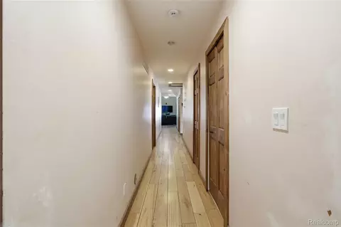Entry Way - 11583 Cape Cod St, Taylor, MI 48180 photo 1 of 3