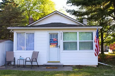 9485 Portage Lake Ave, Dexter, MI 48169