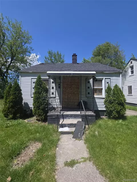 6809 Brimson St, Hamtramck, MI 48212