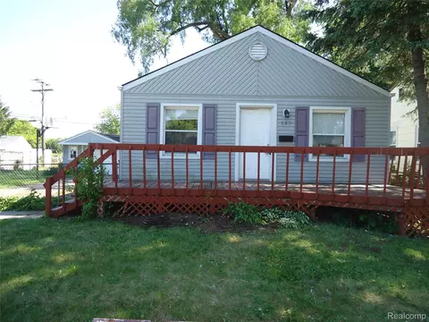 142 E Rowland, Madison Heights, MI 48071