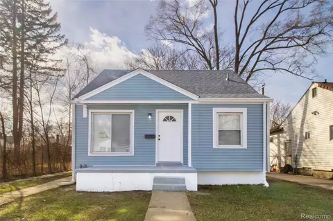 19341 Oakfield St, Detroit, MI 48235