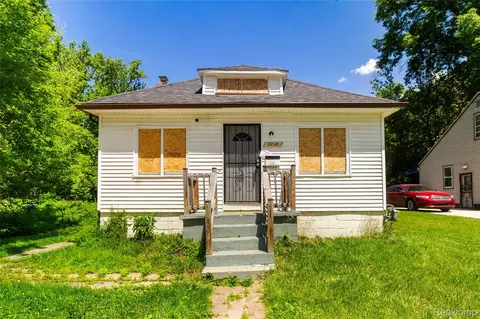 22118 Ulster St, Detroit, MI 48219