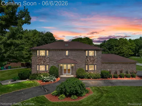 45420 Harmony Ln, Van Buren, MI 48111