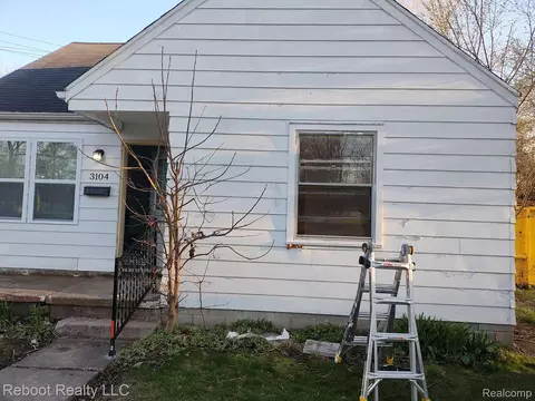 3104 Roberts St, Saginaw, MI 48601