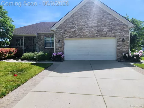 7155 Belle Pointe Dr, Van Buren, MI 48111