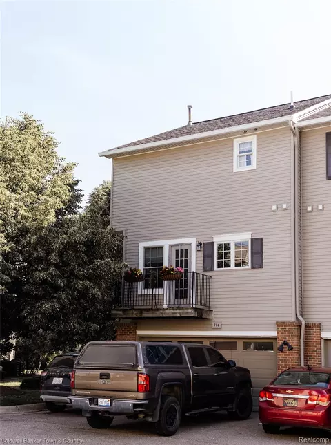 Other - 714 Eagle Dr, Fenton, MI 48430 photo 6 of 11
