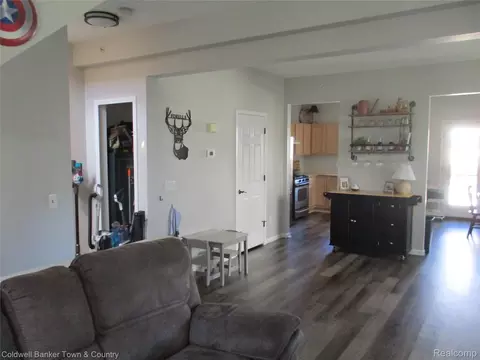 Entry Way - 714 Eagle Dr, Fenton, MI 48430 photo 1 of 5