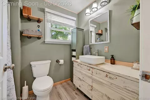 Bath - 39185 Chase St, Romulus, MI 48174 photo 1 of 2