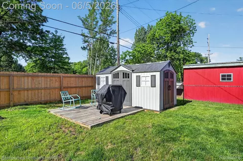 Exterior - 39185 Chase St, Romulus, MI 48174 photo 4 of 4