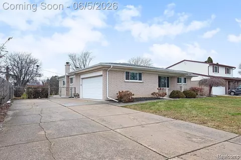 3461 Lancaster Dr, Sterling Heights, MI 48310