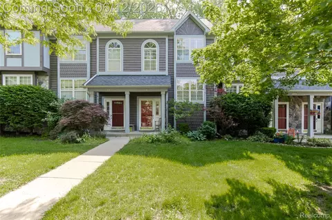 234 Lyn Anne Ct, Ann Arbor, MI 48103